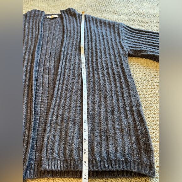 Urban Outfitters Truly Madly Deeply Grey Cardigan Sweater, Size Medium Oversized - Picture 5 of 6